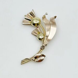 Vintage 10k gold filled floral brooch - GM59